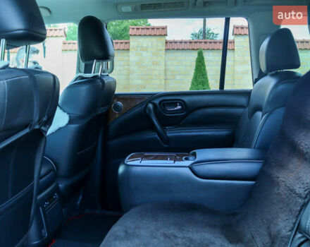 Черный Инфинити QX80, объемом двигателя 5.55 л и пробегом 32 тыс. км за 41500 $, фото 36 на Automoto.ua