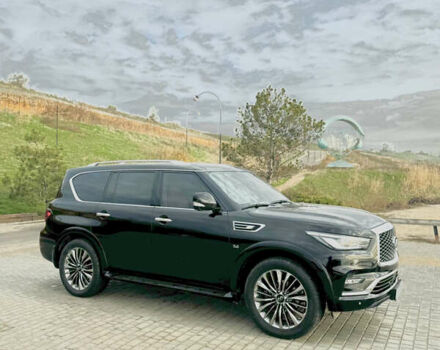 Черный Инфинити QX80, объемом двигателя 5.55 л и пробегом 58 тыс. км за 41000 $, фото 3 на Automoto.ua