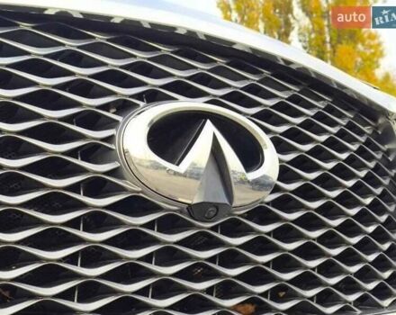 Черный Инфинити QX80, объемом двигателя 5.55 л и пробегом 62 тыс. км за 36800 $, фото 8 на Automoto.ua