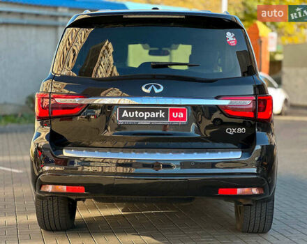 Черный Инфинити QX80, объемом двигателя 5.6 л и пробегом 95 тыс. км за 34490 $, фото 4 на Automoto.ua