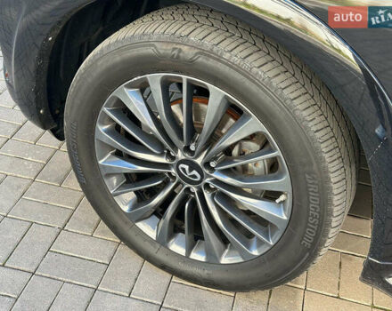 Черный Инфинити QX80, объемом двигателя 5.6 л и пробегом 95 тыс. км за 34490 $, фото 6 на Automoto.ua