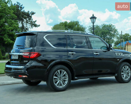 Черный Инфинити QX80, объемом двигателя 5.55 л и пробегом 32 тыс. км за 41500 $, фото 2 на Automoto.ua
