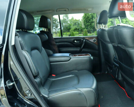 Черный Инфинити QX80, объемом двигателя 5.55 л и пробегом 32 тыс. км за 41500 $, фото 38 на Automoto.ua