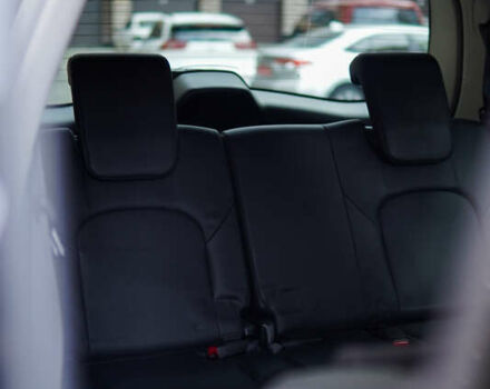 Черный Инфинити QX80, объемом двигателя 5.55 л и пробегом 15 тыс. км за 45000 $, фото 42 на Automoto.ua