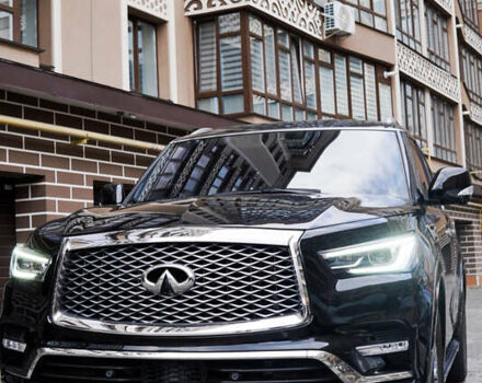Черный Инфинити QX80, объемом двигателя 5.55 л и пробегом 15 тыс. км за 45000 $, фото 1 на Automoto.ua