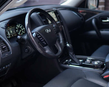 Черный Инфинити QX80, объемом двигателя 5.55 л и пробегом 15 тыс. км за 45000 $, фото 20 на Automoto.ua