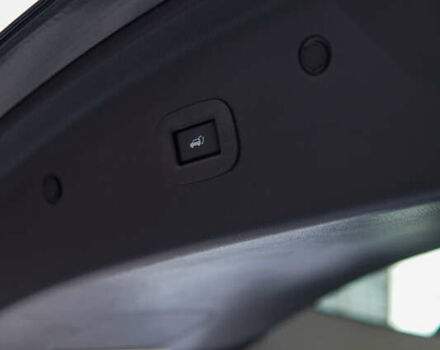 Черный Инфинити QX80, объемом двигателя 5.55 л и пробегом 15 тыс. км за 45000 $, фото 47 на Automoto.ua