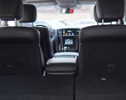 Черный Инфинити QX80, объемом двигателя 5.55 л и пробегом 15 тыс. км за 45000 $, фото 31 на Automoto.ua