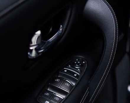 Черный Инфинити QX80, объемом двигателя 5.55 л и пробегом 15 тыс. км за 45000 $, фото 24 на Automoto.ua