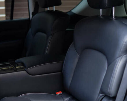 Черный Инфинити QX80, объемом двигателя 5.55 л и пробегом 15 тыс. км за 45000 $, фото 34 на Automoto.ua