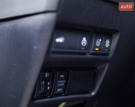 Черный Инфинити QX80, объемом двигателя 5.55 л и пробегом 15 тыс. км за 45000 $, фото 40 на Automoto.ua