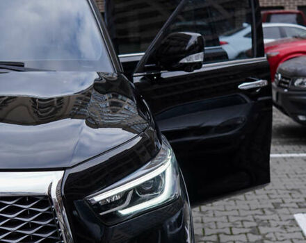 Черный Инфинити QX80, объемом двигателя 5.55 л и пробегом 15 тыс. км за 45000 $, фото 62 на Automoto.ua