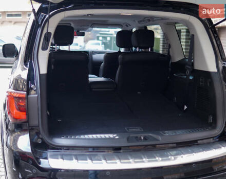 Черный Инфинити QX80, объемом двигателя 5.55 л и пробегом 15 тыс. км за 45000 $, фото 29 на Automoto.ua