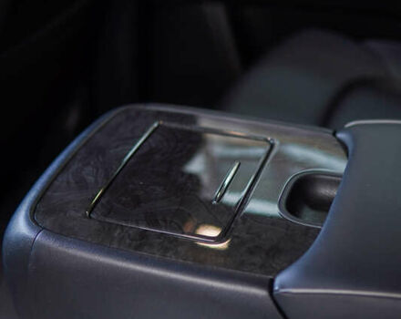 Черный Инфинити QX80, объемом двигателя 5.55 л и пробегом 15 тыс. км за 45000 $, фото 35 на Automoto.ua