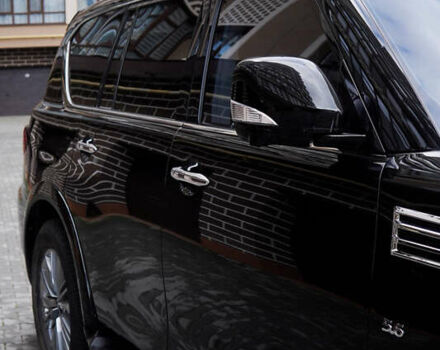 Черный Инфинити QX80, объемом двигателя 5.55 л и пробегом 15 тыс. км за 45000 $, фото 18 на Automoto.ua