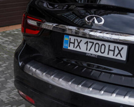 Черный Инфинити QX80, объемом двигателя 5.55 л и пробегом 15 тыс. км за 45000 $, фото 76 на Automoto.ua