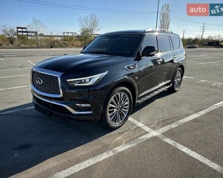Черный Инфинити QX80, объемом двигателя 5.55 л и пробегом 29 тыс. км за 59900 $, фото 4 на Automoto.ua