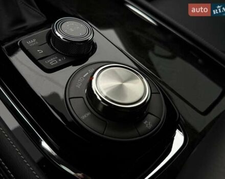 Чорний Інфініті QX80, об'ємом двигуна 5.55 л та пробігом 24 тис. км за 61990 $, фото 26 на Automoto.ua