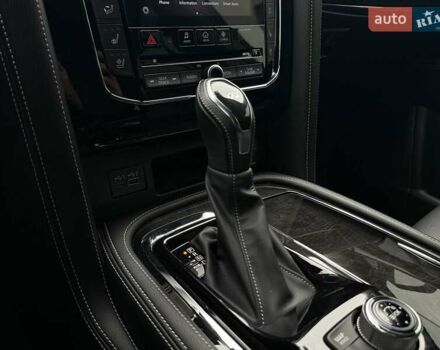 Чорний Інфініті QX80, об'ємом двигуна 5.55 л та пробігом 24 тис. км за 61990 $, фото 25 на Automoto.ua