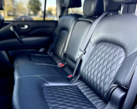 Черный Инфинити QX80, объемом двигателя 5.55 л и пробегом 80 тыс. км за 46500 $, фото 20 на Automoto.ua