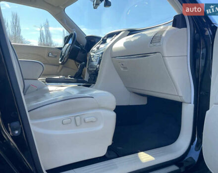 Черный Инфинити QX80, объемом двигателя 5.6 л и пробегом 55 тыс. км за 50000 $, фото 10 на Automoto.ua