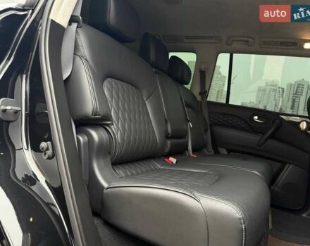 Чорний Інфініті QX80, об'ємом двигуна 5.55 л та пробігом 24 тис. км за 61990 $, фото 11 на Automoto.ua