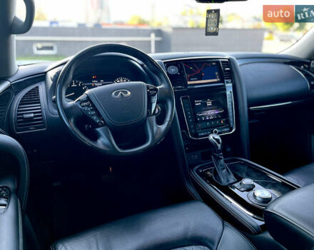 Черный Инфинити QX80, объемом двигателя 5.55 л и пробегом 80 тыс. км за 46500 $, фото 24 на Automoto.ua