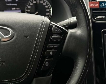 Чорний Інфініті QX80, об'ємом двигуна 5.55 л та пробігом 24 тис. км за 61990 $, фото 31 на Automoto.ua