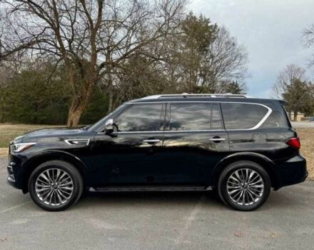 Черный Инфинити QX80, объемом двигателя 5.6 л и пробегом 31 тыс. км за 13400 $, фото 1 на Automoto.ua