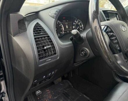 Черный Инфинити QX80, объемом двигателя 5.6 л и пробегом 31 тыс. км за 13400 $, фото 11 на Automoto.ua