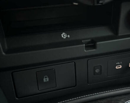 Черный Инфинити QX80, объемом двигателя 5.6 л и пробегом 65 тыс. км за 65900 $, фото 48 на Automoto.ua