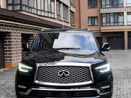 Черный Инфинити QX80, объемом двигателя 5.55 л и пробегом 15 тыс. км за 45000 $, фото 1 на Automoto.ua
