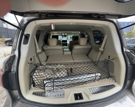 Коричневый Инфинити QX80, объемом двигателя 5.6 л и пробегом 191 тыс. км за 33000 $, фото 5 на Automoto.ua