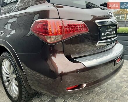 Коричневый Инфинити QX80, объемом двигателя 5.55 л и пробегом 159 тыс. км за 28900 $, фото 40 на Automoto.ua