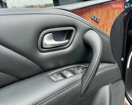 Коричневый Инфинити QX80, объемом двигателя 5.55 л и пробегом 159 тыс. км за 28900 $, фото 16 на Automoto.ua