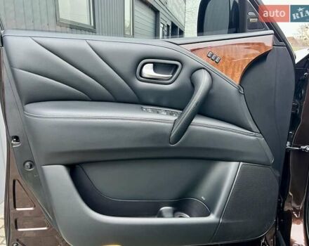 Коричневый Инфинити QX80, объемом двигателя 5.55 л и пробегом 159 тыс. км за 28900 $, фото 15 на Automoto.ua