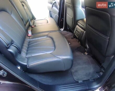 Красный Инфинити QX80, объемом двигателя 5.6 л и пробегом 27 тыс. км за 25600 $, фото 8 на Automoto.ua