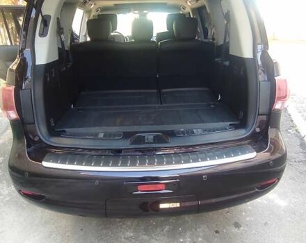 Красный Инфинити QX80, объемом двигателя 5.6 л и пробегом 27 тыс. км за 25600 $, фото 15 на Automoto.ua