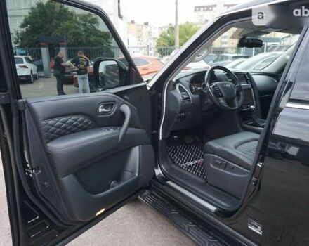 Инфинити QX80, объемом двигателя 5.6 л и пробегом 25 тыс. км за 59999 $, фото 18 на Automoto.ua