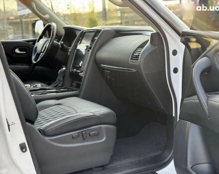Инфинити QX80, объемом двигателя 5.6 л и пробегом 14 тыс. км за 48500 $, фото 24 на Automoto.ua
