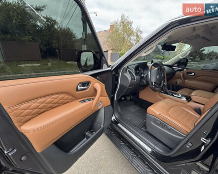 Інфініті QX80, об'ємом двигуна 5.6 л та пробігом 20 тис. км за 70000 $, фото 8 на Automoto.ua