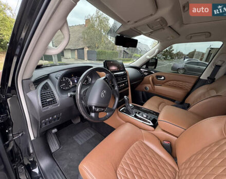 Інфініті QX80, об'ємом двигуна 5.6 л та пробігом 20 тис. км за 70000 $, фото 7 на Automoto.ua