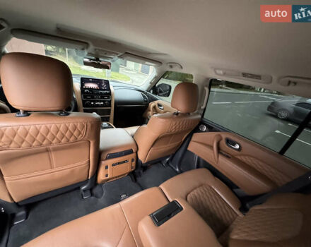 Інфініті QX80, об'ємом двигуна 5.6 л та пробігом 20 тис. км за 70000 $, фото 12 на Automoto.ua