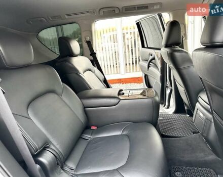 Серый Инфинити QX80, объемом двигателя 5.55 л и пробегом 141 тыс. км за 23900 $, фото 65 на Automoto.ua