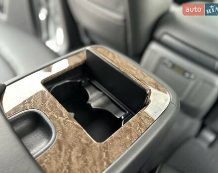 Серый Инфинити QX80, объемом двигателя 5.55 л и пробегом 141 тыс. км за 23900 $, фото 45 на Automoto.ua