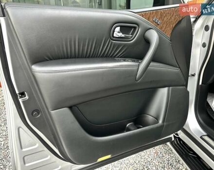 Серый Инфинити QX80, объемом двигателя 5.55 л и пробегом 141 тыс. км за 23900 $, фото 30 на Automoto.ua