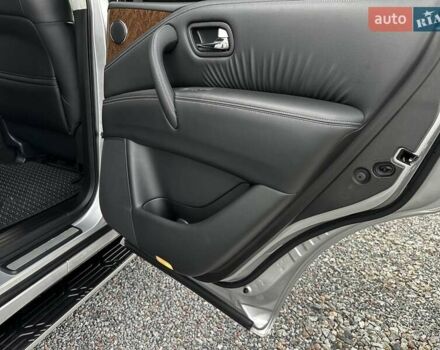 Серый Инфинити QX80, объемом двигателя 5.55 л и пробегом 141 тыс. км за 23900 $, фото 67 на Automoto.ua