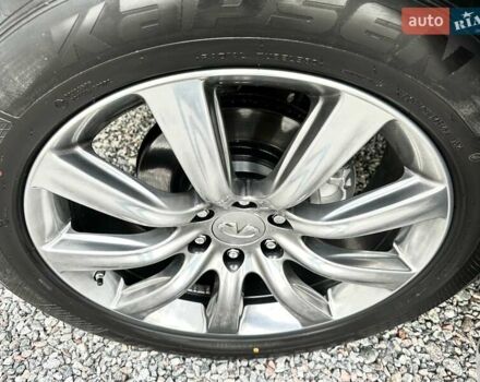 Серый Инфинити QX80, объемом двигателя 5.55 л и пробегом 141 тыс. км за 23900 $, фото 5 на Automoto.ua