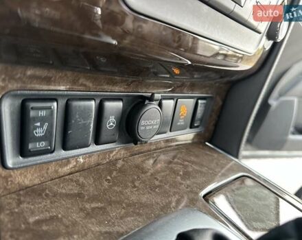 Серый Инфинити QX80, объемом двигателя 5.55 л и пробегом 141 тыс. км за 23900 $, фото 52 на Automoto.ua