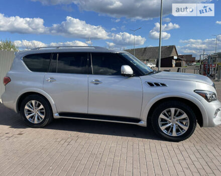 Сірий Інфініті QX80, об'ємом двигуна 5.55 л та пробігом 93 тис. км за 33000 $, фото 3 на Automoto.ua